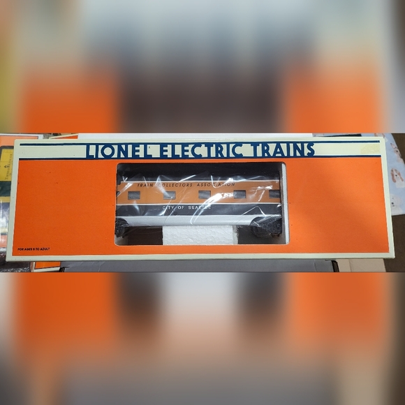 Lionel Train Collector's Association Skytop Observation Car